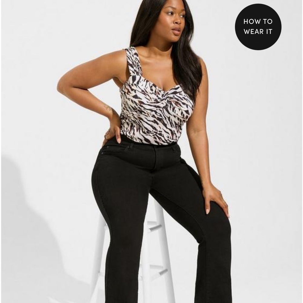 torrid 2X sleeveless crop top